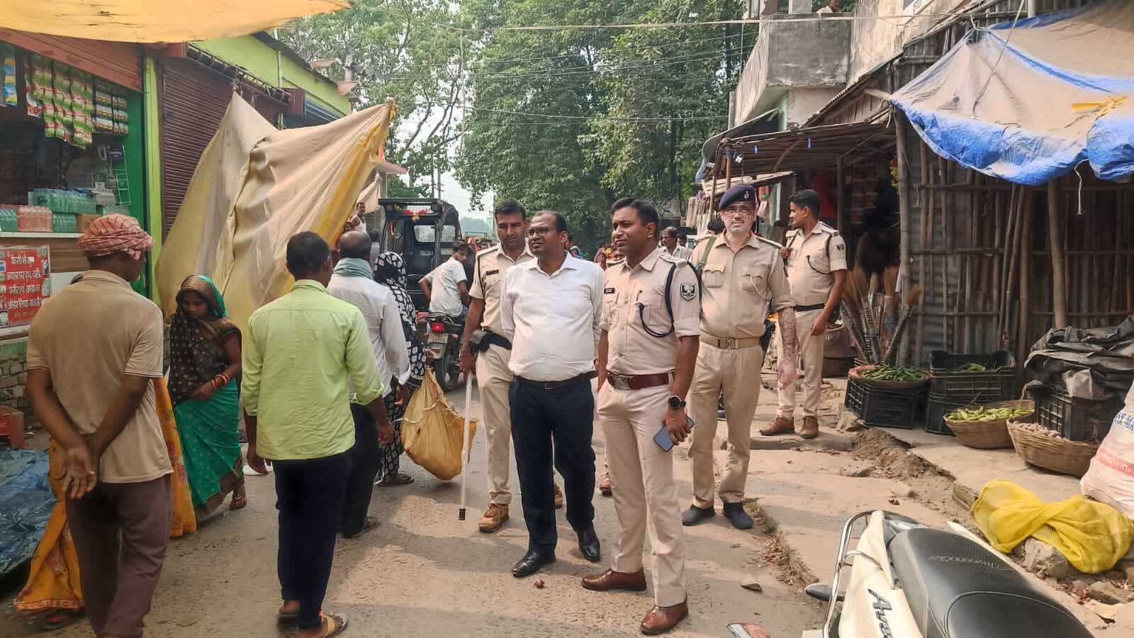 वेंडिंग जोन में शिफ्ट करायी गयी दुकानें, जाम से मिली राहत