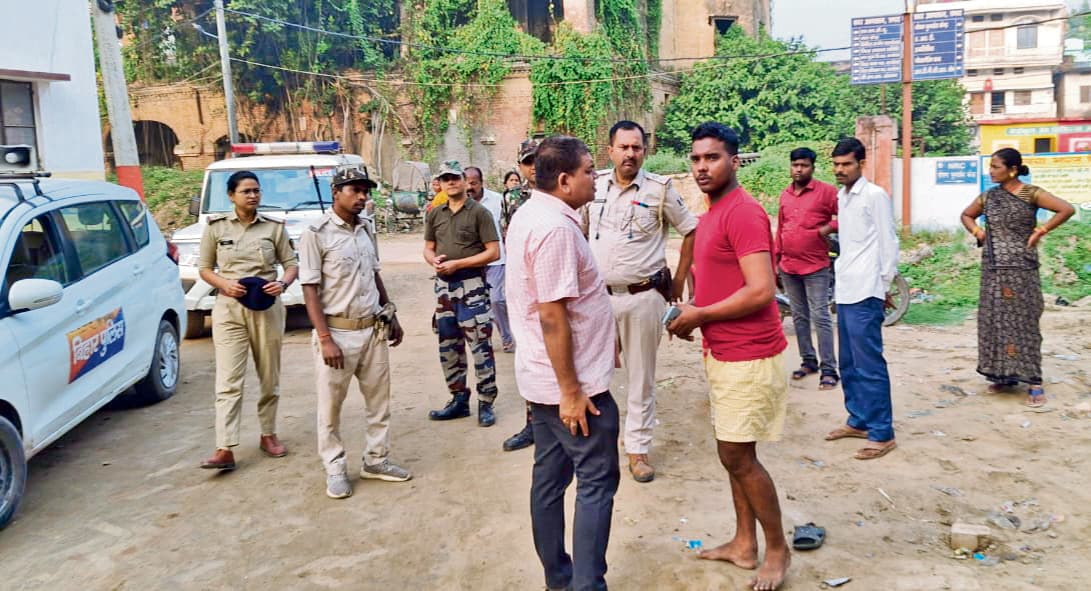 Chhapra News : युवक ने फांसी लगाकर की आत्महत्या, जांच में जुटी पुलिस