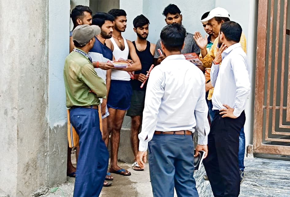 Gaya News : महिला की मौत के बाद डेंगू ग्रस्त इलाकों में पहुंची स्वास्थ्य विभाग की टीम