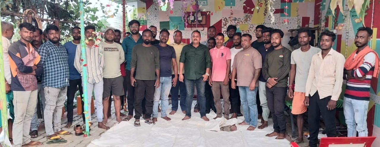 सड़क निर्माण में अनियमितता को लेकर हुई बैठक