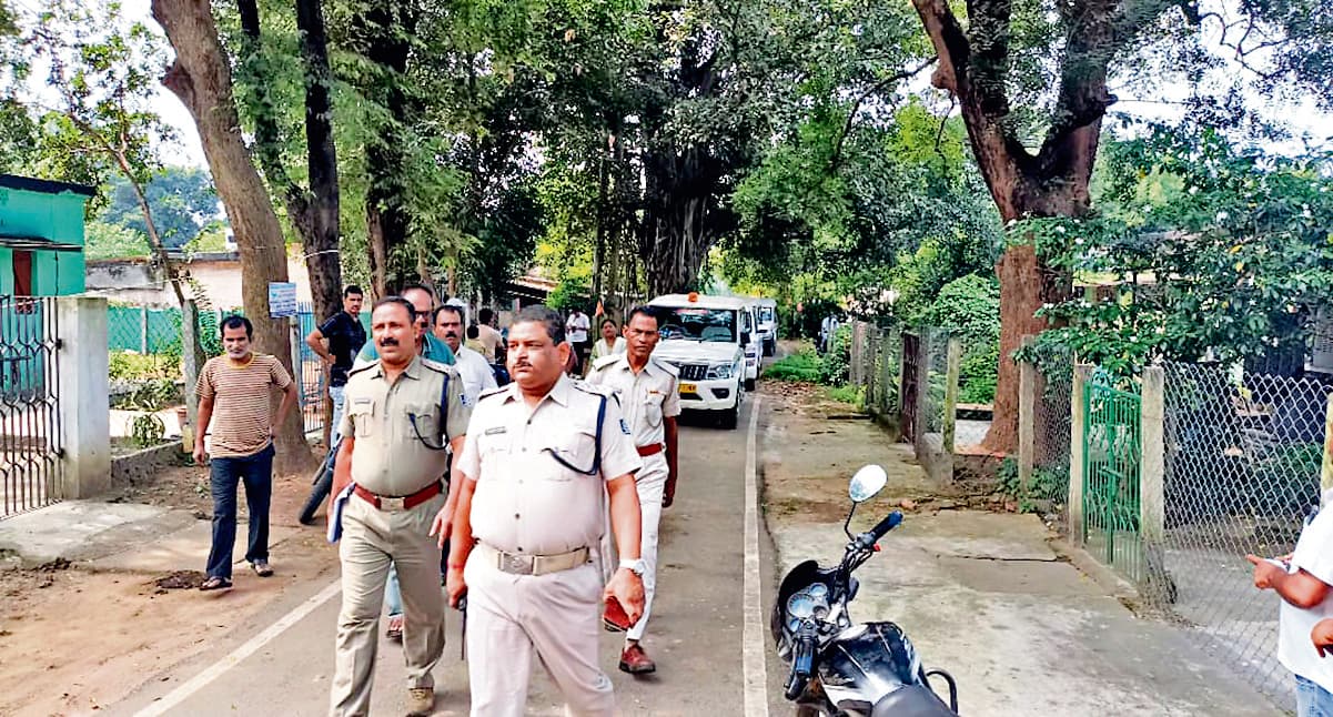 Rourkela News: बंडामुंडा में रेल कर्मचारी को बांधकर 400 ग्राम सोना, हजारों रुपये की डकैती