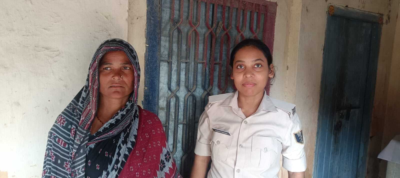 9 लीटर देसी चुलाई शराब के साथ दो तस्कर गिरफ्तार