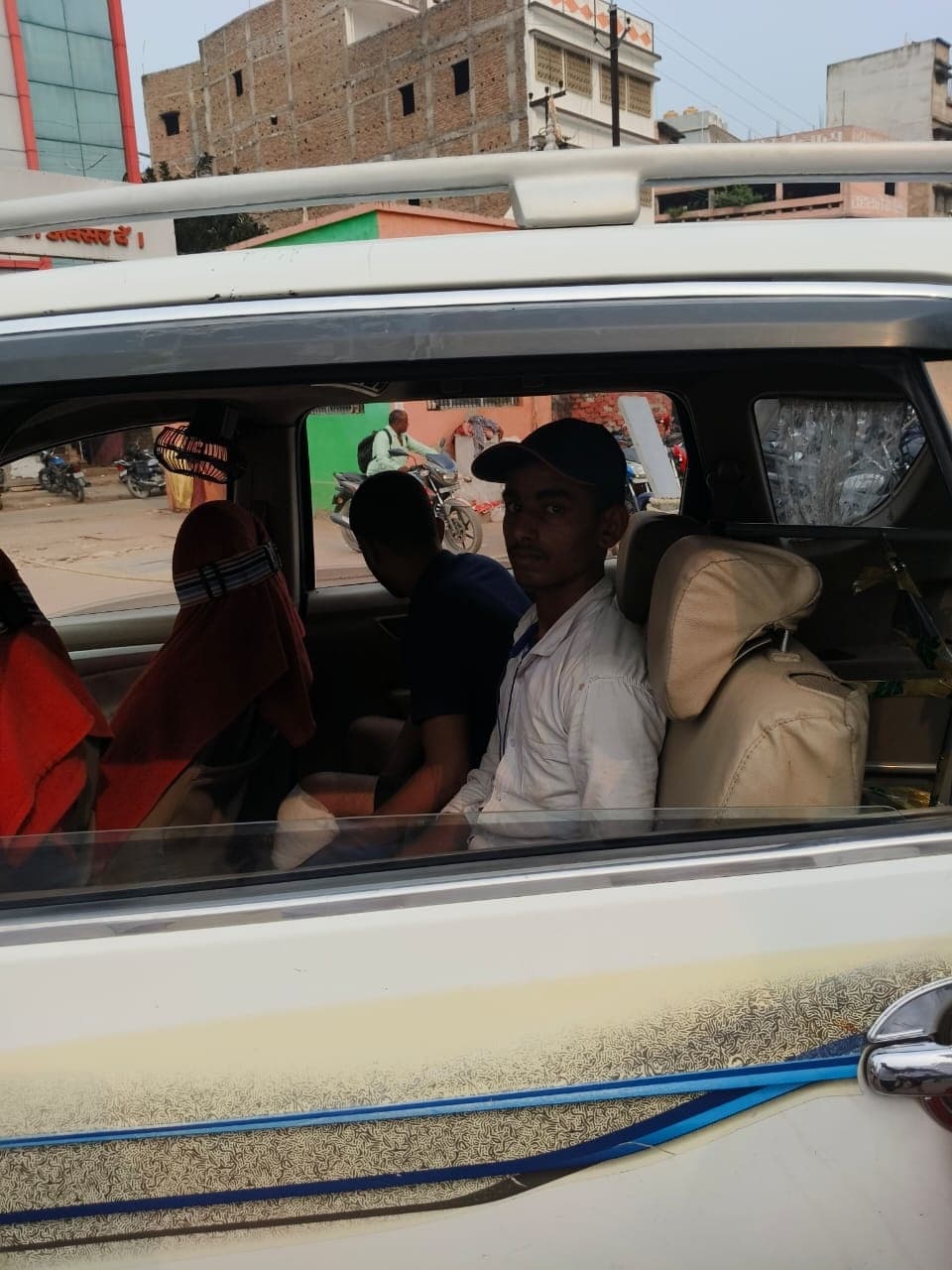 Samastipur News: बागमती से तीन घायल तीन यात्री पहुंचे जंक्शन