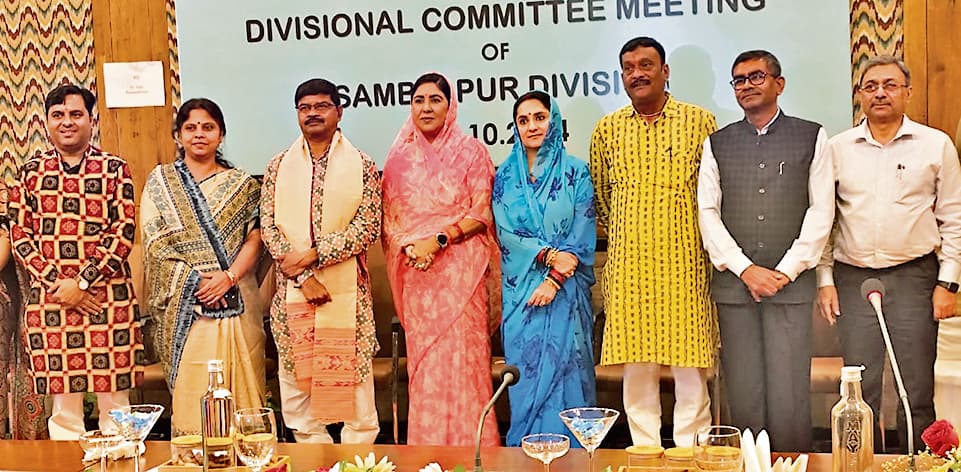 Jharsuguda News: विभागीय समिति की बैठक में सांसदों ने रेल सेवाओं के विस्तार पर दिया जोर