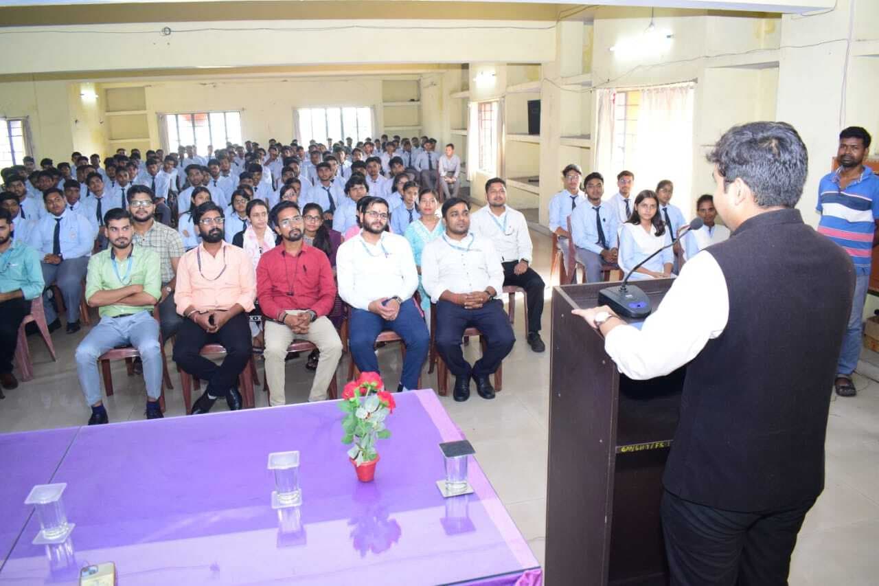 मतदान से ही मजबूत लोकतंत्र की रखी जा सकती है नींव : डीसी