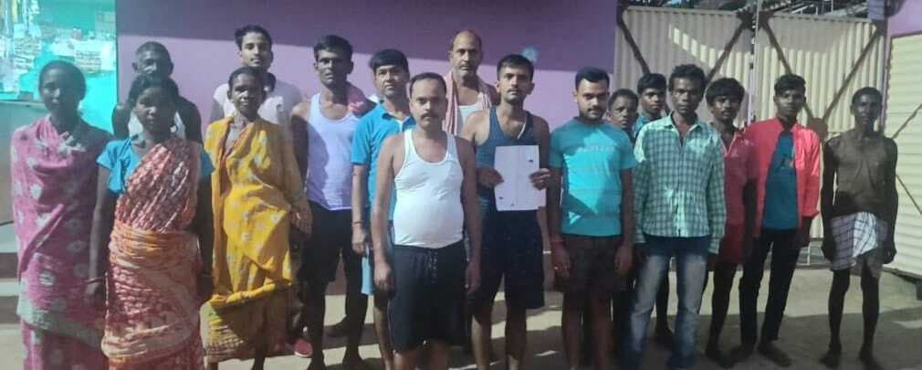 हरिराखा गांव के दर्जनों कार्यकर्ताओं ने भाजपा से दिया इस्तीफा