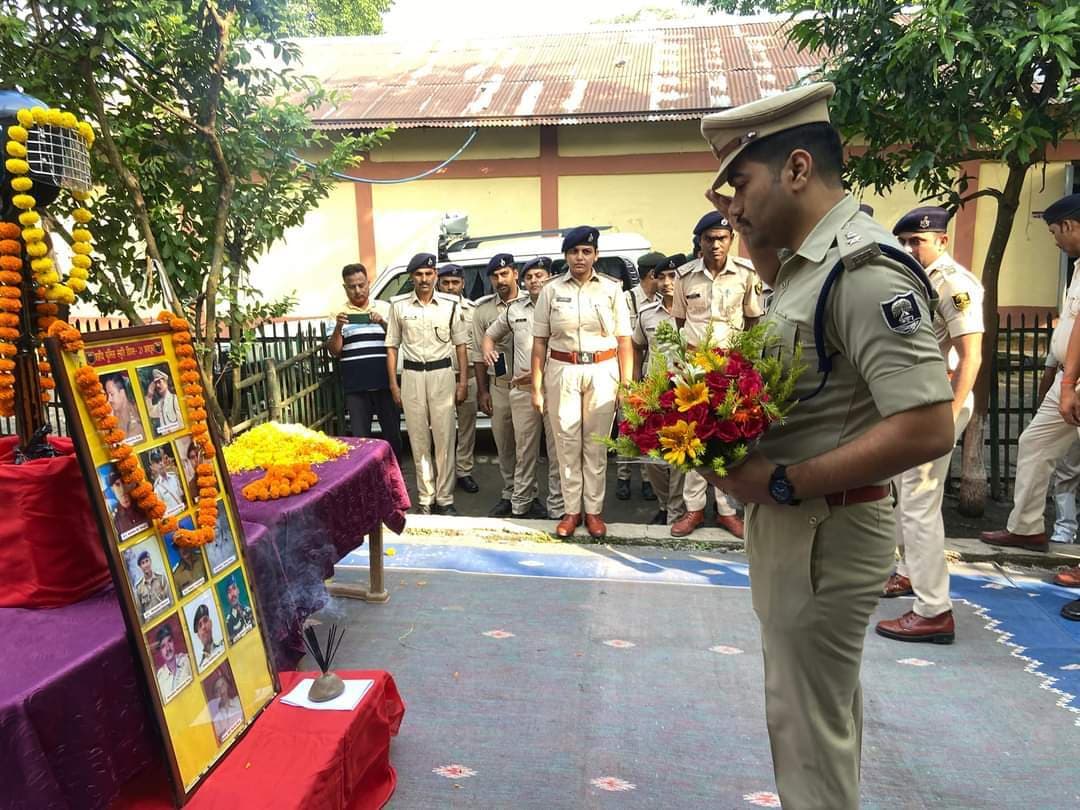 पुलिस संस्मरण दिवस पर शहीद जवानों को किया गया याद, एसपी ने दी श्रद्धांजलि