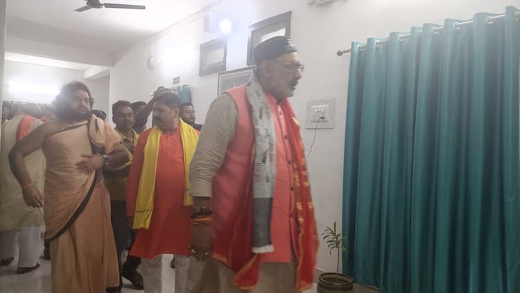 मैं दंगा करने वालों को रोकने आया हूं : गिरिराज