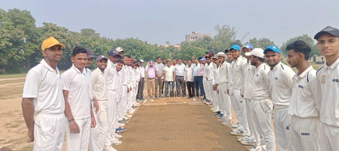 सुपर ओवर में जेआरएस जमालपुर की टीम ने विजयी