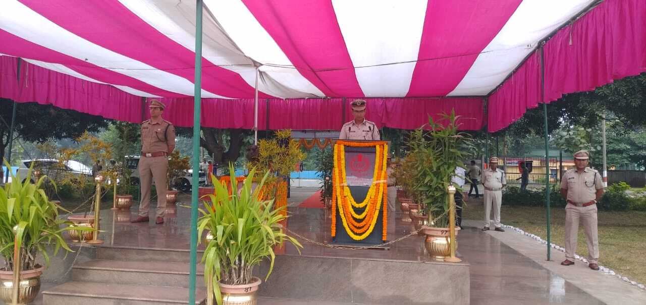Rourkela News: शहीदों से प्रेरणा लेकर निष्ठा से कार्य करें पुलिसकर्मी : पश्चिमांचल डीआइजी