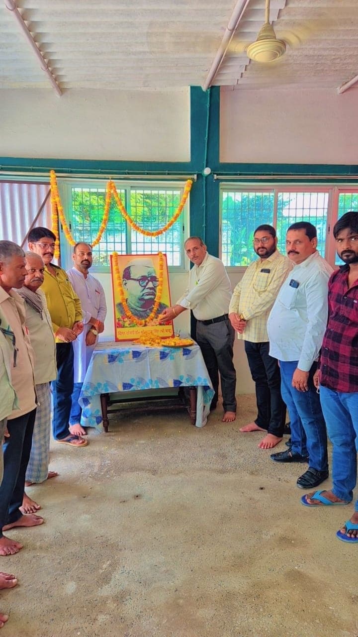 Samastipur News: बिहार के प्रथम मुख्यमंत्री बिहार केसरी डा. श्रीकृष्ण सिंह की 137 वीं जयंती पर श्रद्धांजलि सभा