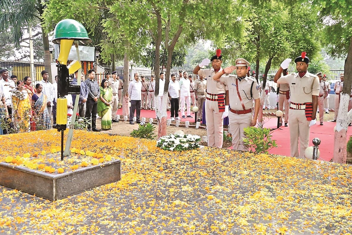 Ranchi News: शहीद संस्मरण दिवस पर झारखंड के सपूतों को दी गयी श्रद्धांजलि