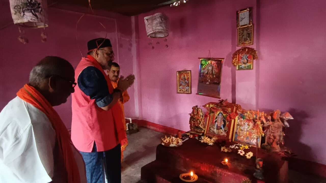 कालू चौक पर मां काली की पूजा के बाद शुरू हुई यात्रा