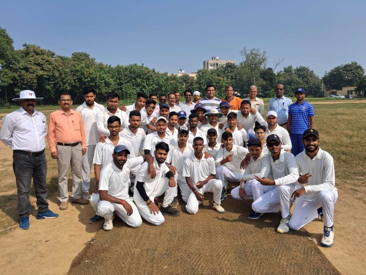 कोशी कॉलेज ने डीएसएम कॉलेज को सात विकेट से हराया