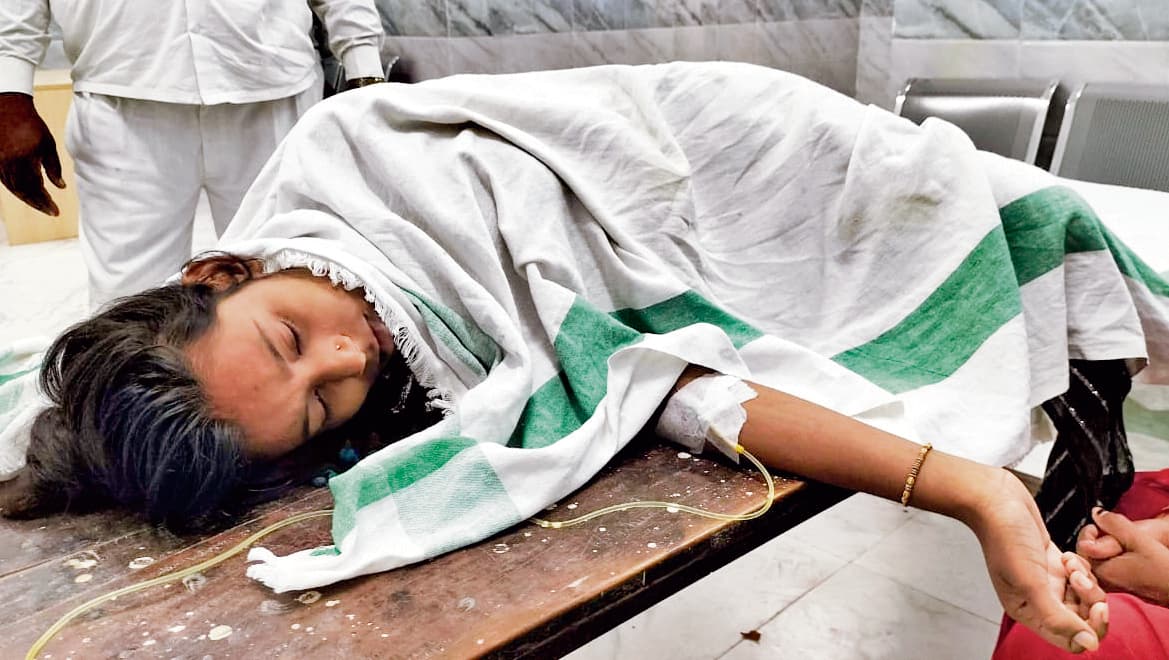 Gopalganj News  : जिले में 1.13 करोड़ की राशि के आवंटन के बाद भी अस्पतालों में मरीजों को नहीं मिल रहा भोजन