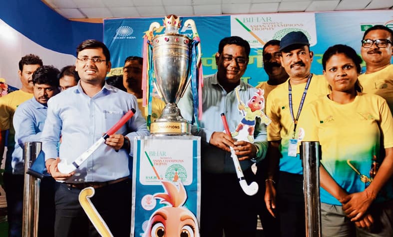 एशियन महिला हॉकी चैंपियनशिप गौरव यात्रा के शेखपुरा पहुंचने पर हुआ भव्य स्वागत