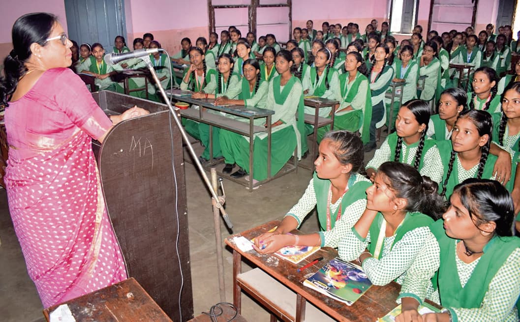 DHANBAD NEWS : प्रभात खबर का अभियान स्वस्थ बेटिया, खुशहाल परिवार : चिकित्सक ने कहा- पौष्टिक आहार लें, स्वाद नहीं, सेहत का रखें ध्यान, लाइफ स्टाइल में करें बदलाव