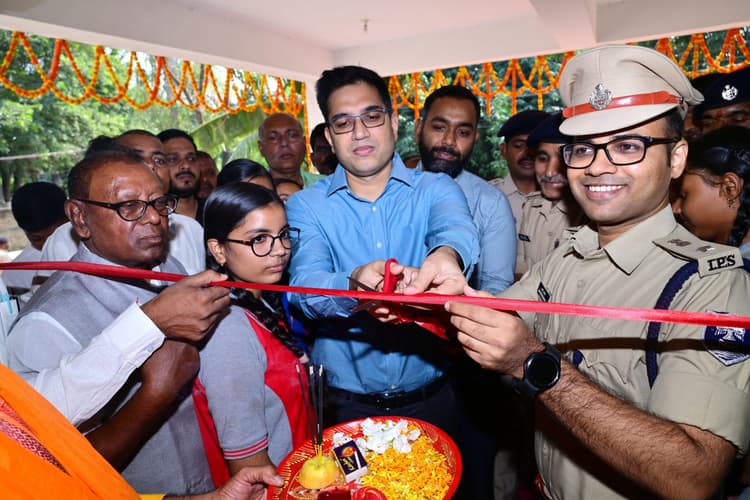नवनिर्मित जी प्लस थाना भवन का उद्घाटन