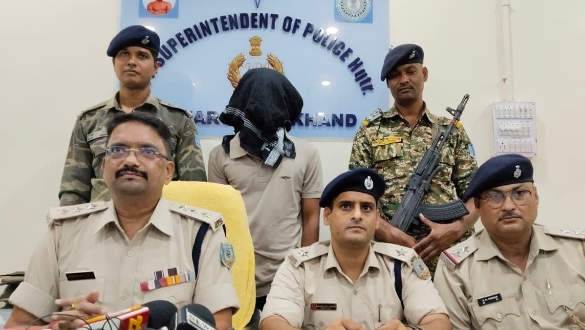 BOKARO NEWS: बालीडीह में लोडेड कट्टा के साथ शातिर अपराधी गिरफ्तार