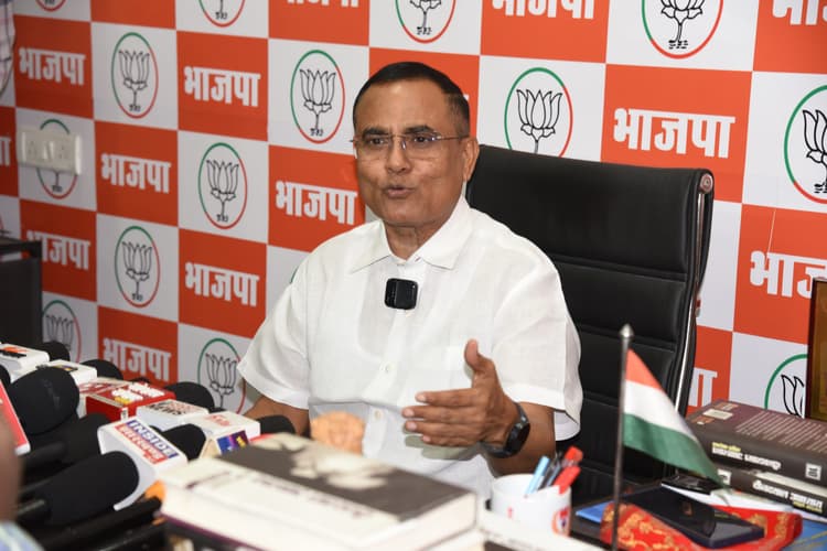 Jamshedpur News : राजीव रंजन सिंह ने भाजपा छोड़ी, कोई पार्टी ज्वाइन नहीं करेंगे