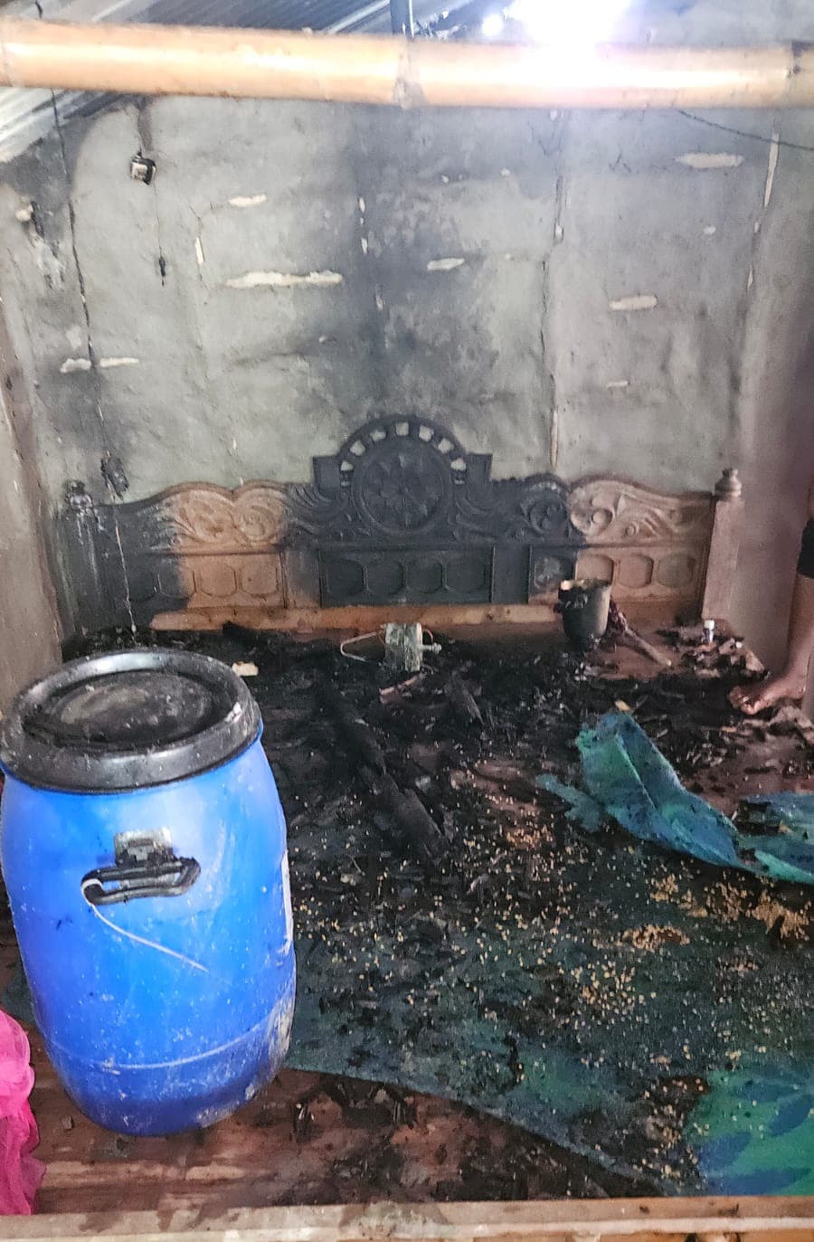 कुशाहा वार्ड 7 में आग लगने से दो घर जले, बच्ची घायल