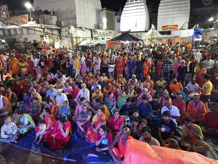 बाबा बैद्यनाथ हम आयल छी भिखरिया...