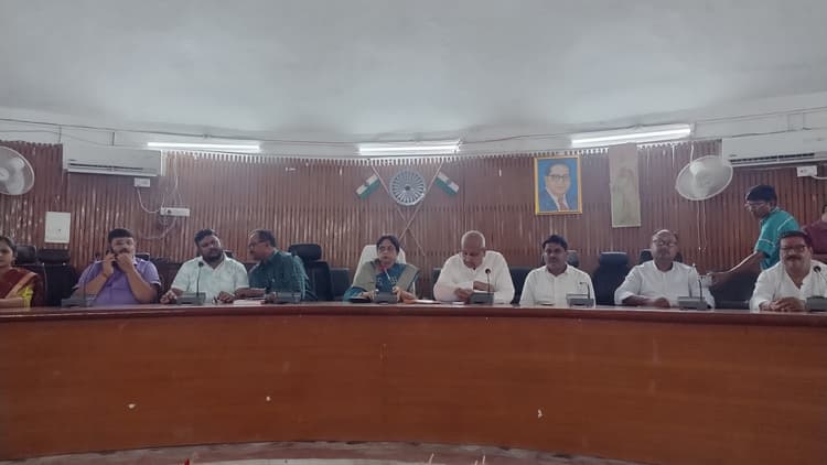 जिले में सभी क्षेत्र में खुलेगा पशु कृत्रिम गर्भधान केंद्र