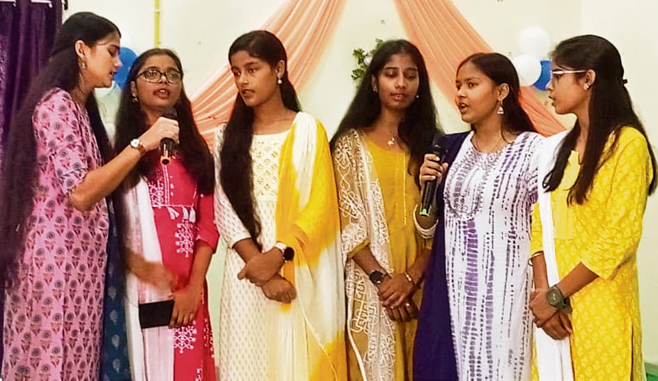 Gopalganj News  : विज्ञान मेले में क्याेर एआइ एप प्रोजेक्ट की हुई सराहना, आज से सांस्कृतिक कार्यक्रम