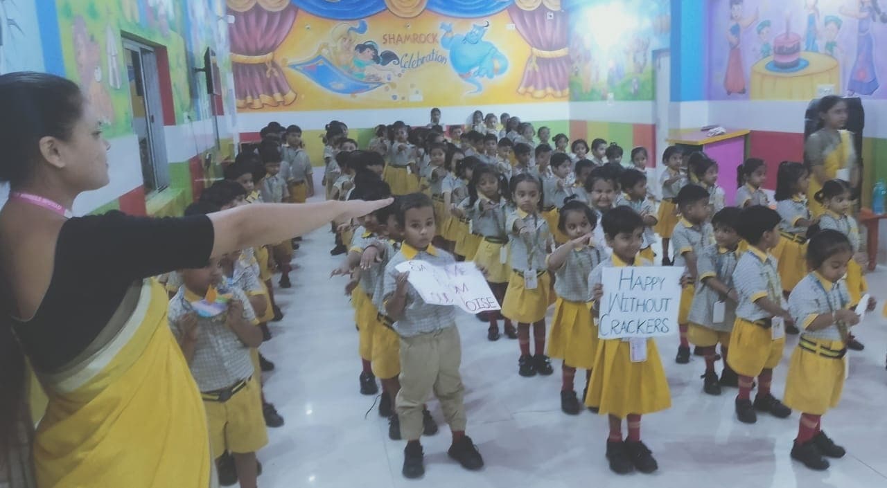 प्लीज पापा, दीपावली में मेरे लिए नहीं खरीदें कोई पटाखा