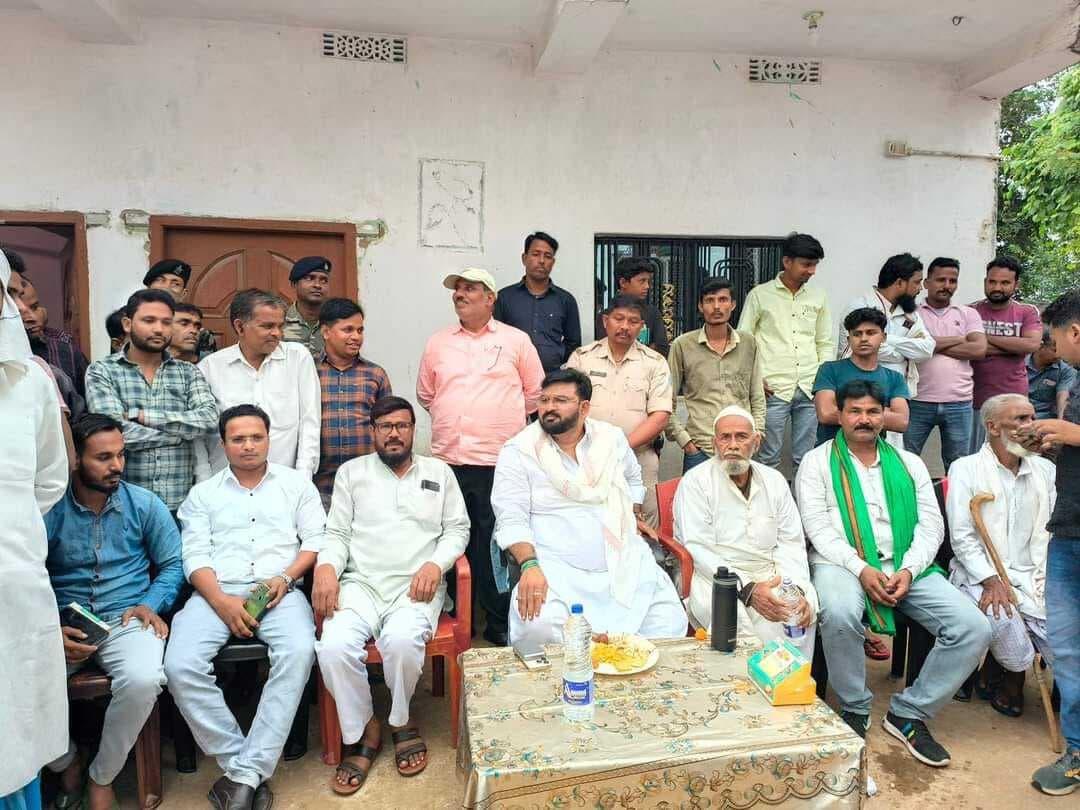 मंत्री हफीजुल ने विधानसभा क्षेत्र के विभिन्न गांवों का किया दौरा, लोगों से मांगा समर्थन