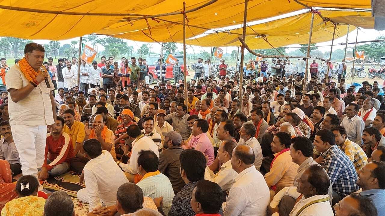 25 पंचायतों की बूथ समितियों का किया सम्मेलन, भाजपा प्रत्याशी ने अपना बूथ जीतो, चुनाव जीतो का दिया मंत्र