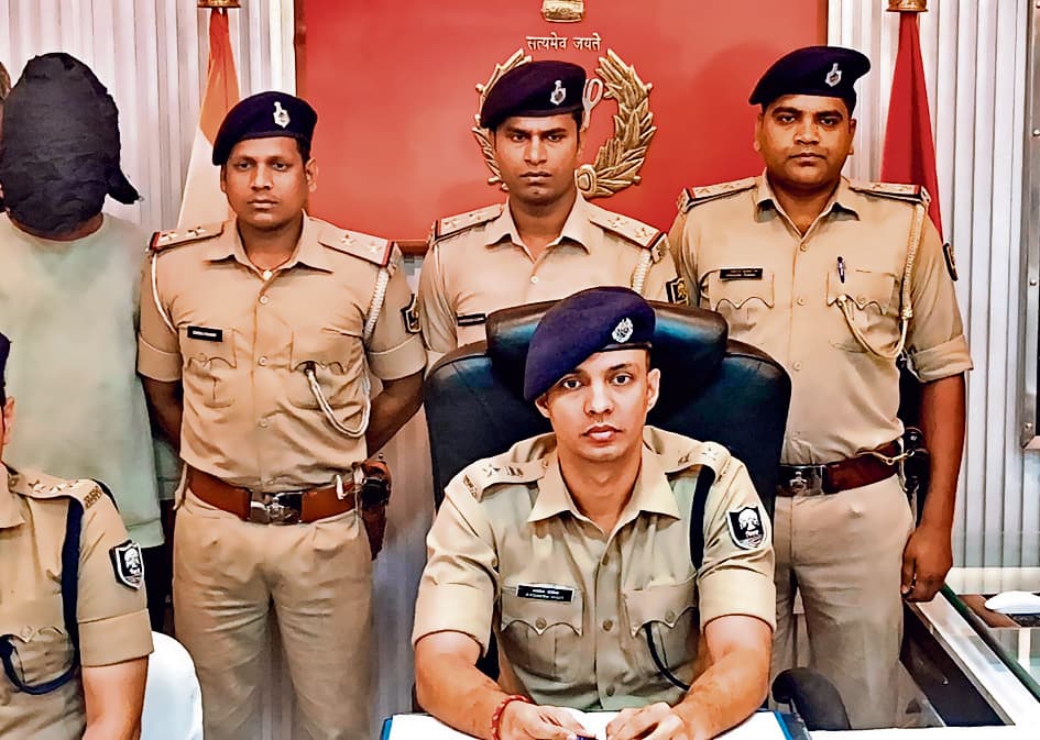 Gopalganj News : जमीन के लिए एक-दूसरे को मारने की साजिश! अभिषेक ठाकुर की हत्या और पवन सिंह पर हमले में चार धराये