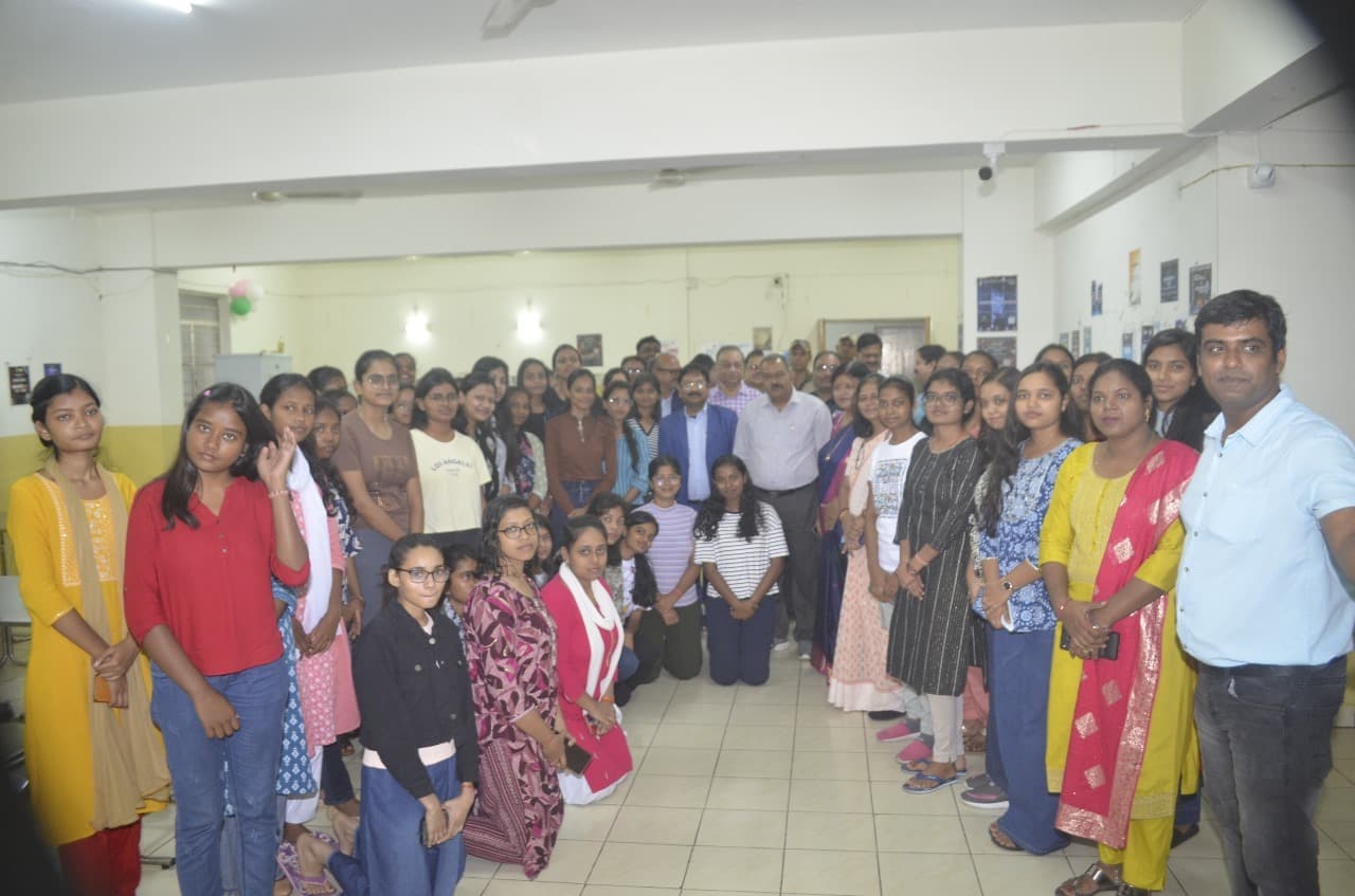 Dhanbad News: औद्योगिक क्षेत्र में बनाएं करियर : सीएमडी