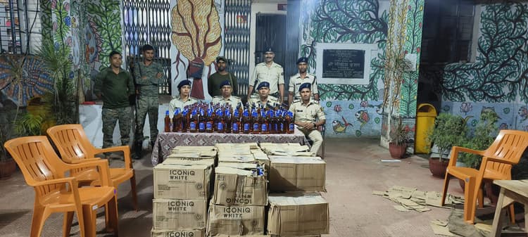 पुलिस ने 38 कार्टन विदेशी शराब किया बरामद, वाहन जब्त