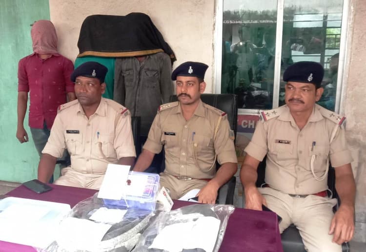 BOKARO NEWS : कॉपर पाइप व उपकरण चुराने वाले गिरोह का भंडाफोड़, दो गिरफ्तार