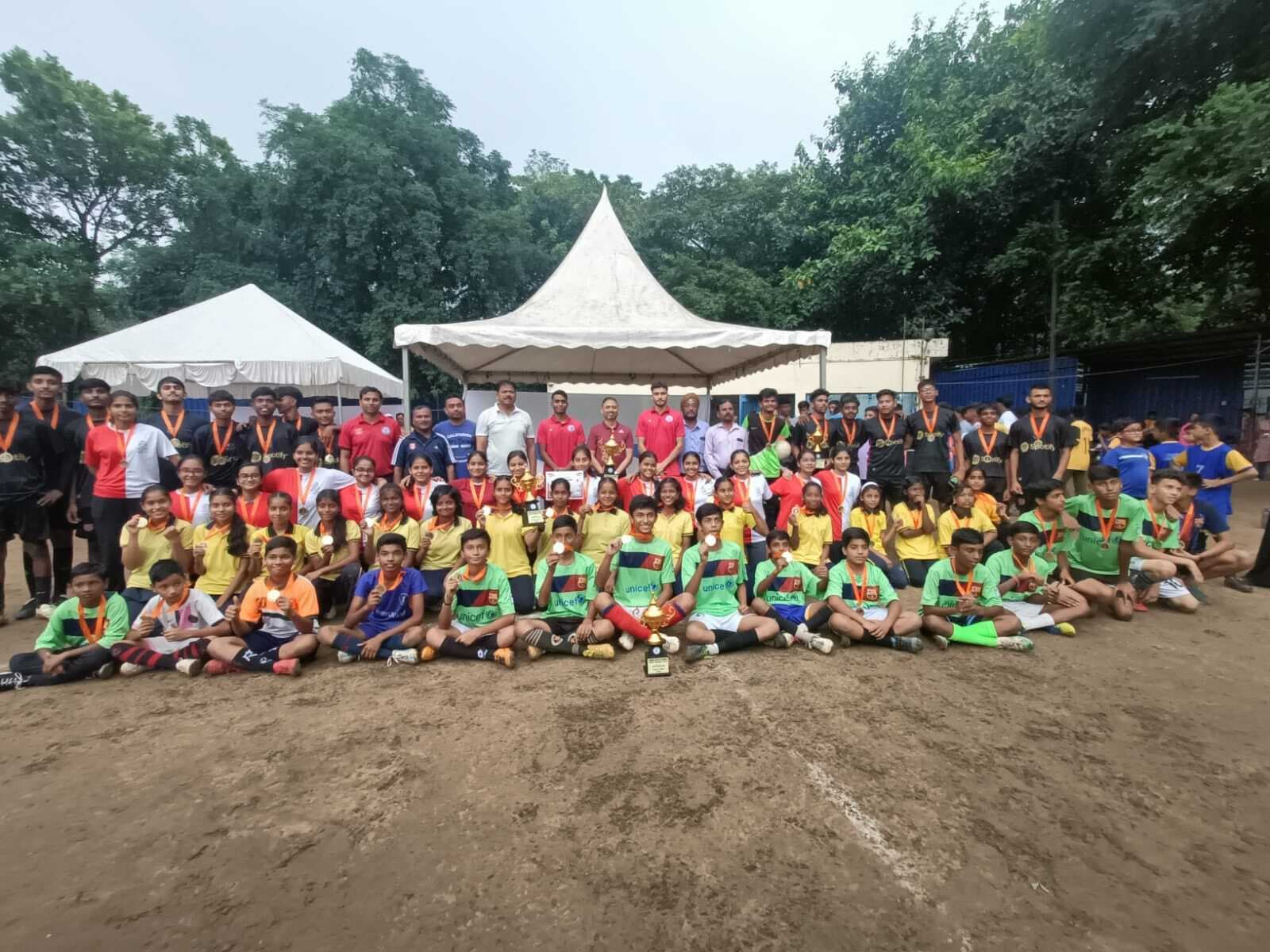 सीनियर बालक वर्ग में एसडीएसएम की टीम चैंपियन