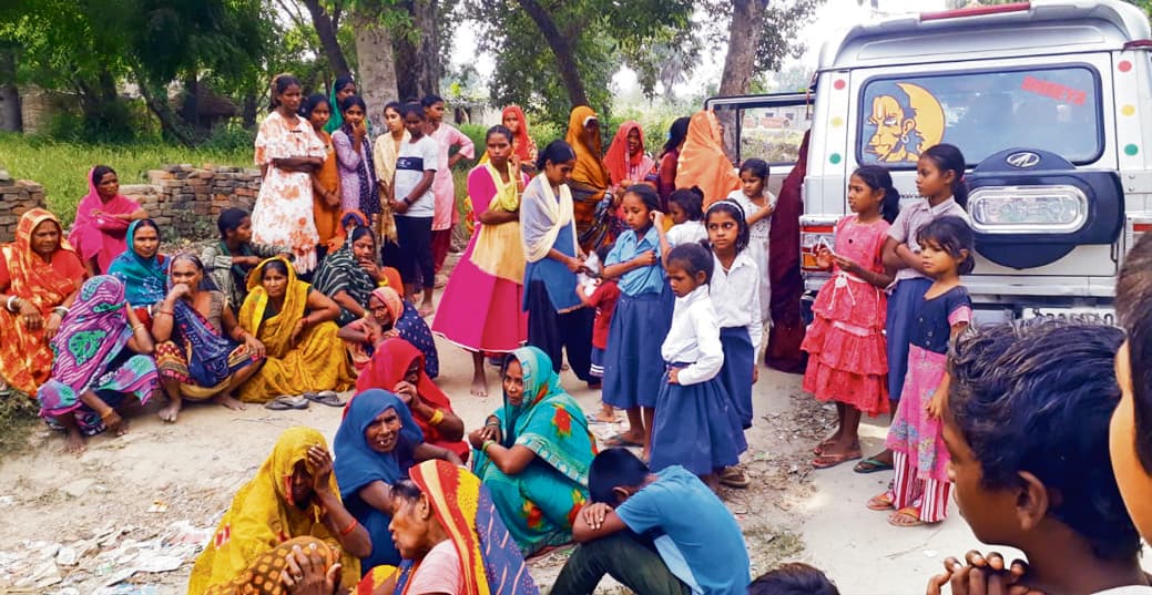 Chhapra News : सड़क दुर्घटना में महिला की मौत