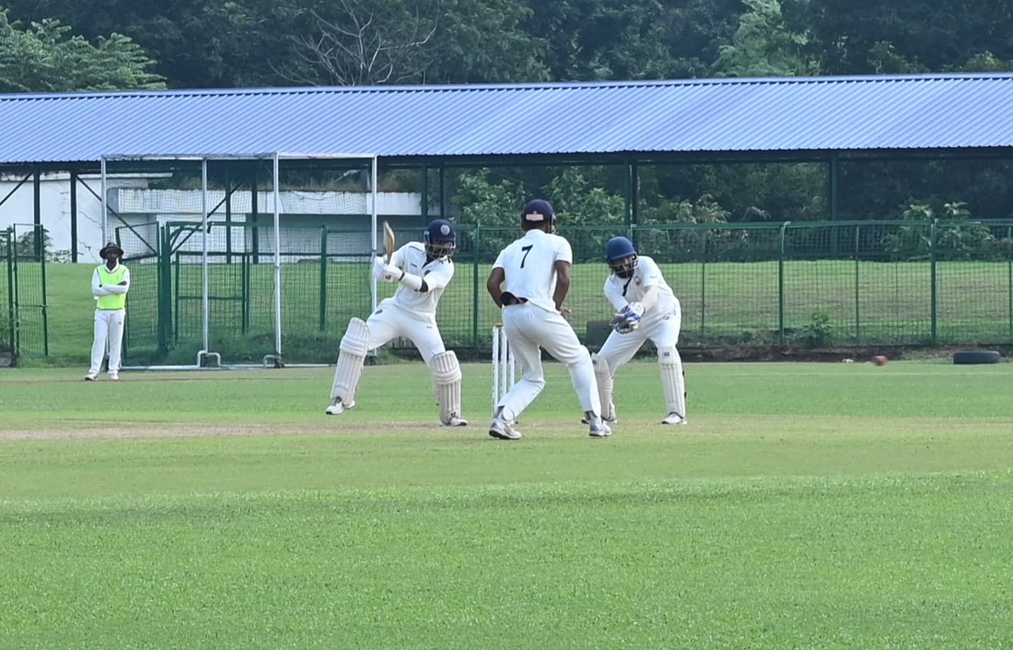 अनुकूल का अर्धशतक, झारखंड की पहली पारी 202 रन पर सिमटी