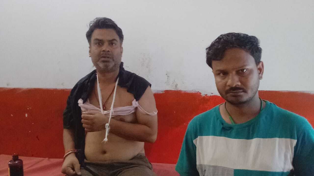 दो पक्षों के बीच मारपीट में महिला समेत आठ लोग जख्मी, रेफर