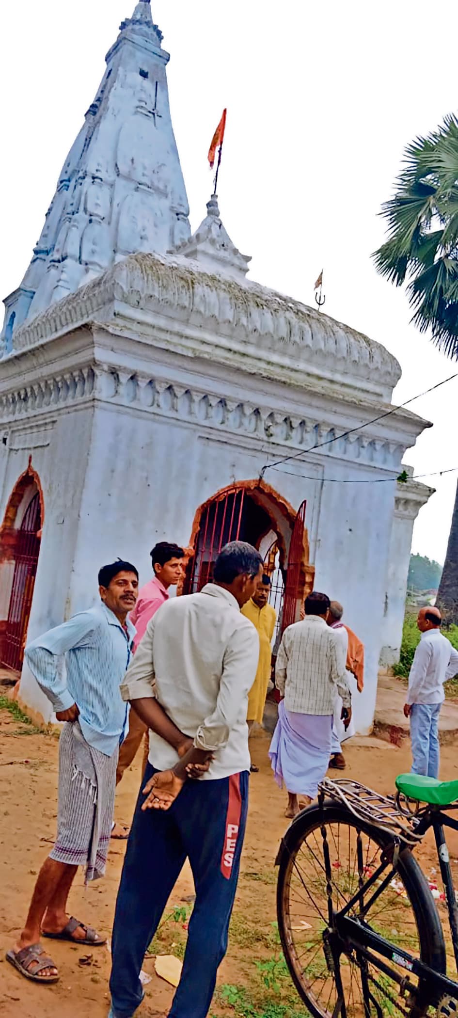 Gaya News : ठाकुरबाड़ी से 500 साल पुरानी राधा-कृष्ण की कीमती मूर्ति चोरी