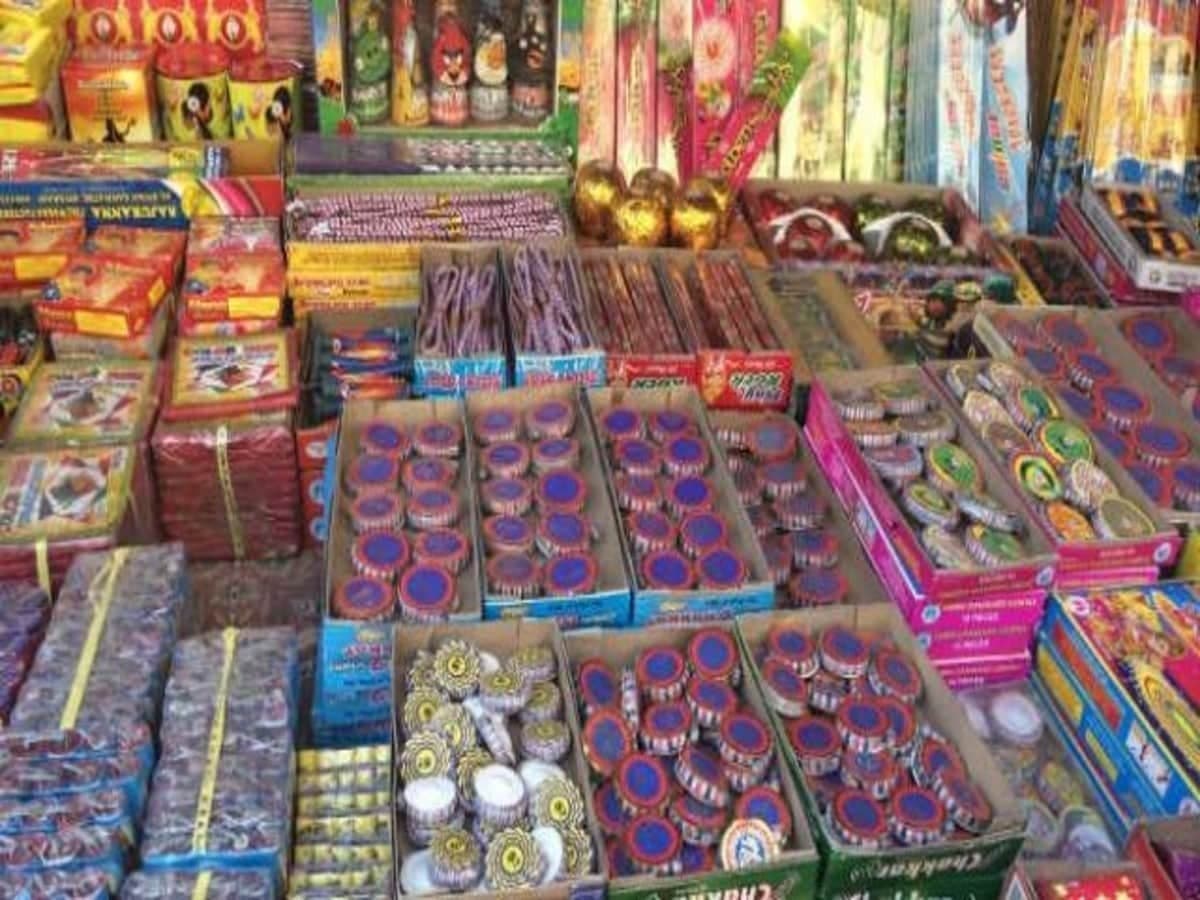 पटना में पटाखे बेचने पर रोक अवैध बिक्री पर होगी कार्रवाई