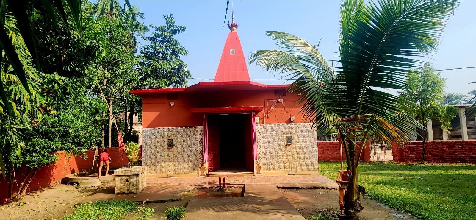 पौआखाली नानकार काली मंदिर में 20 वीं से हो रही है पूजा-आराधना