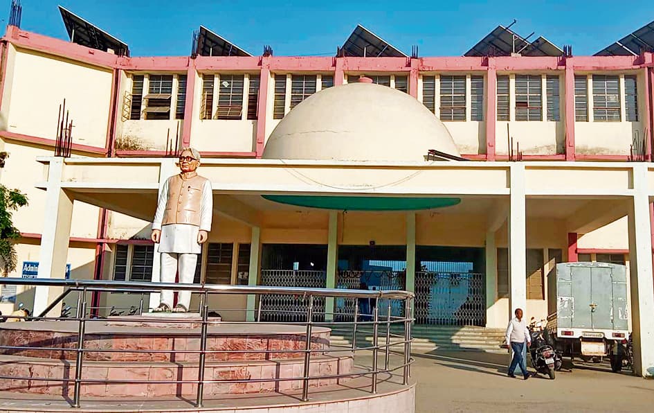 Chhapra News : अवकाश के बाद स्नातक की लंबित परीक्षाओं के आयोजन की होगी तैयारी
