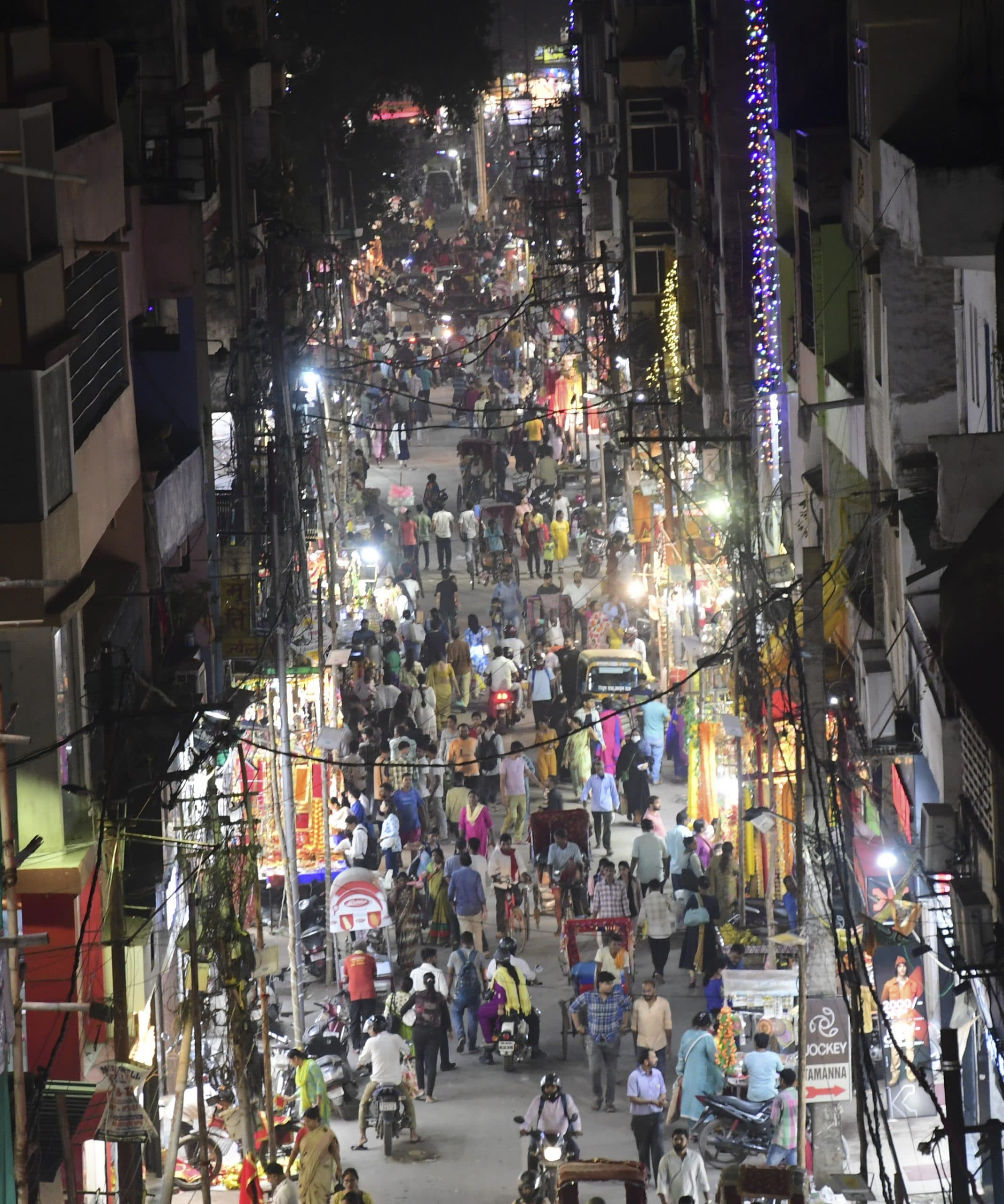 मछुआटोली, बारी पथ से बाकरगंज की ओर आने वाले सभी प्रकार के वाहनों पर रोक