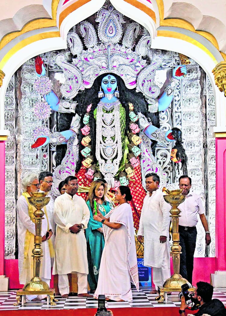 पश्चिम बंगाल में विभाजन की राजनीति बर्दाश्त नहीं : ममता