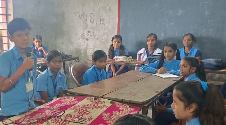 कमवि मल्हरिया में बाल संसद व मीना मंच की बैठक