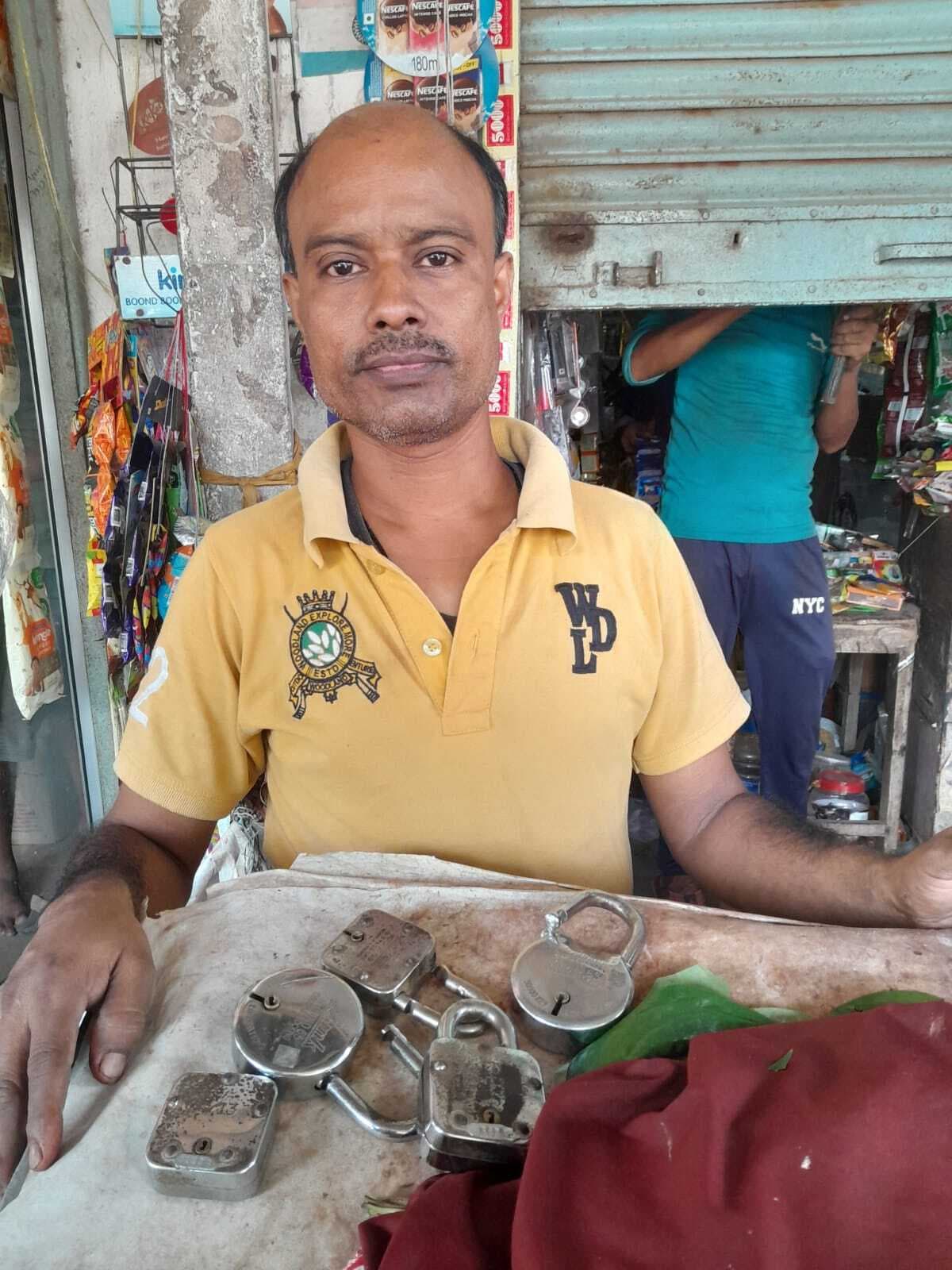 किराना दुकान से नगद व सामान समेत डेढ़ लाख की चोरी