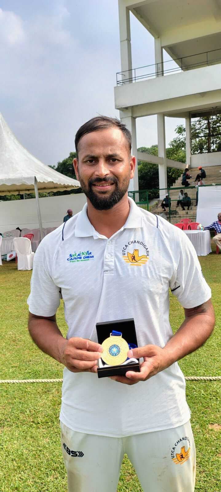 चंडीगढ़ ने झारखंड को दस विकेट से हराया