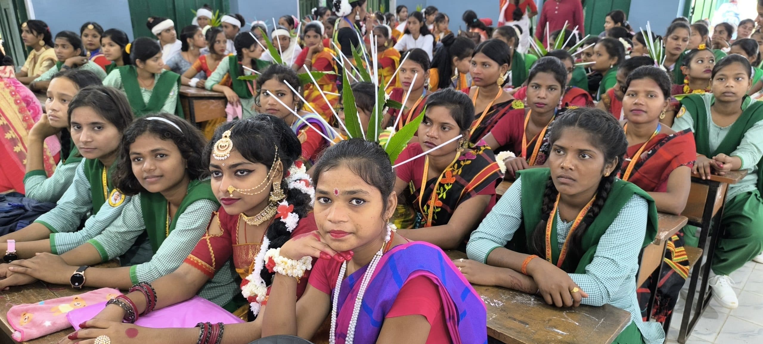 Giridih News: सर जेसी बोस सीएम बालिका उवि की शादिया परवीन की टीम प्रथम