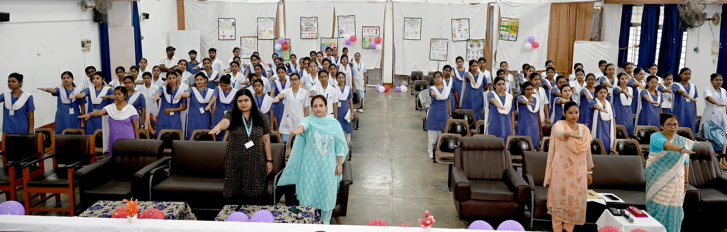 BOKARO NEWS: शुभम झा को प्रथम व सुहाना परवीन को मिला द्वितीय स्थान